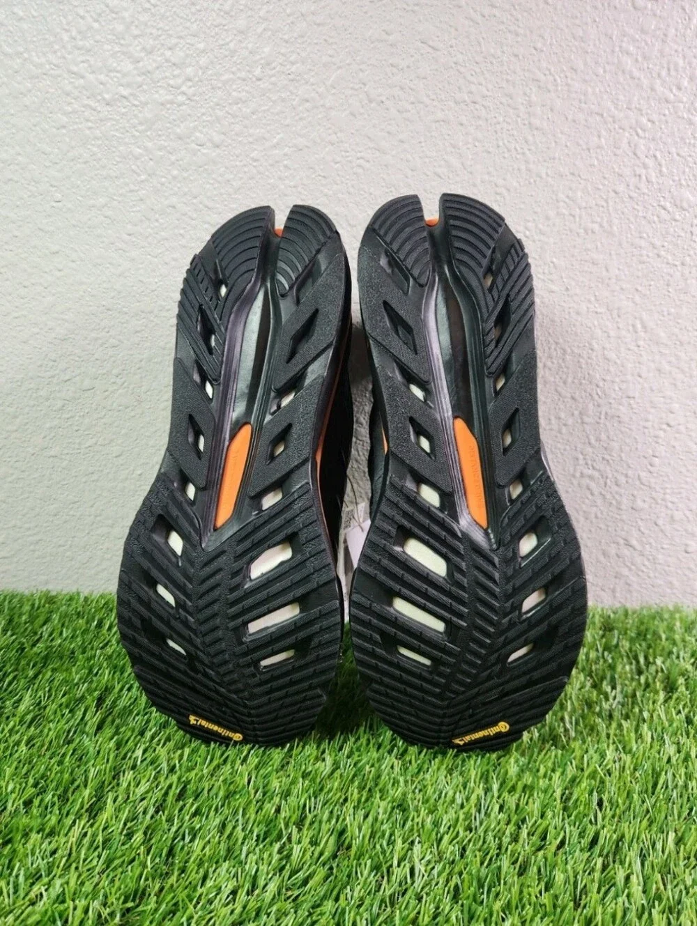 Adidas Adistar HRMY Carbon Black Crew Mens JQ8745 NEW Size Men 8.5